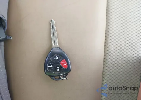 2011 Toyota Corolla Le z USA, uszkodzony, nr VIN 2T1BU4EE3BC610072